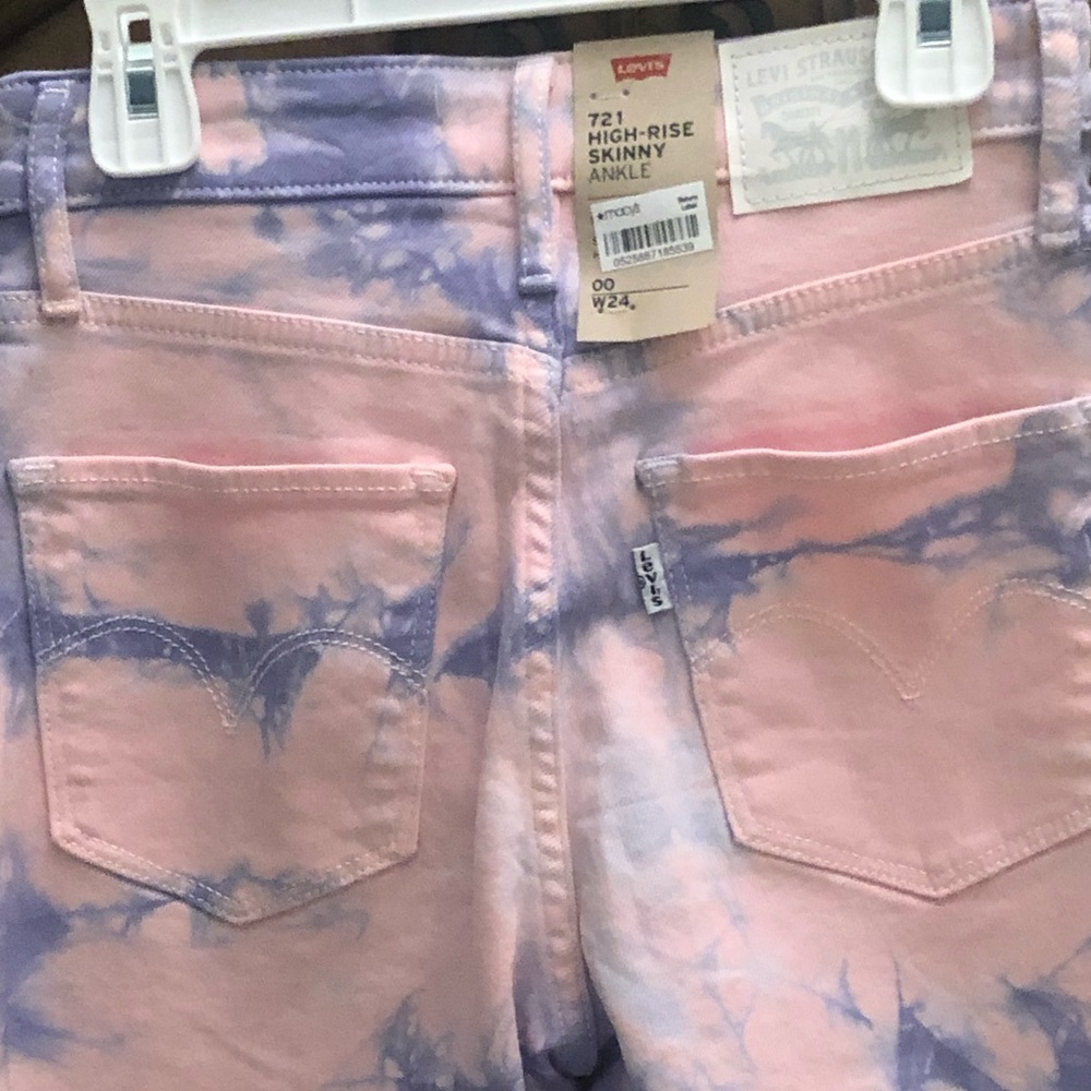 Levi’s 721 High-Rise Skinny Ankle Tie Dye Jeans.